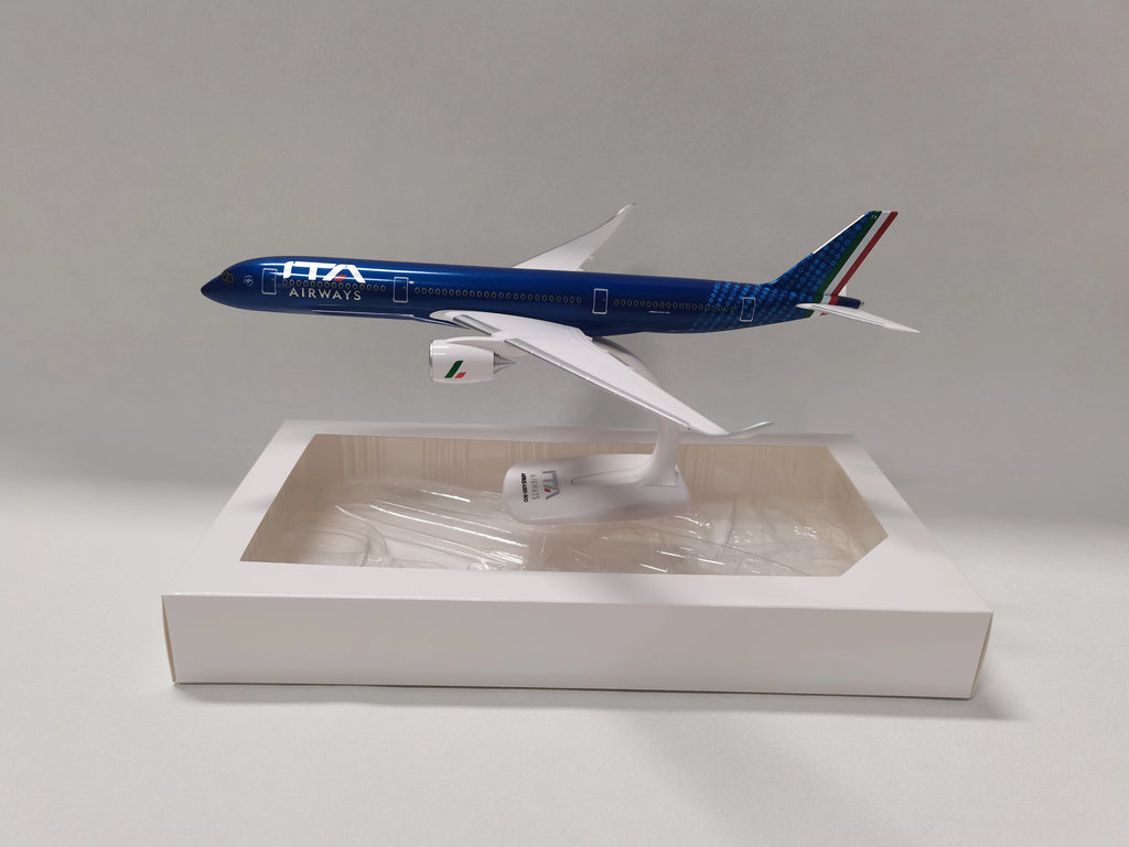 A350-900 1/200 Scale Diecast Model Aircraft – Detailed Collector's Model with Display Stand