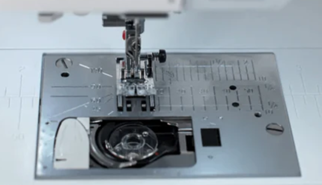 Janome DC6050 Computerised Sewing Machine – 50 Stitches, 7mm Stitch Width